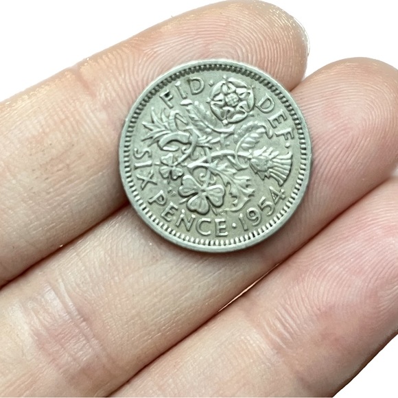 🎈$5 add on - 1954 SIX PENCE - Elizabeth II - Picture 1 of 6